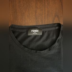 Fendi Unisex T-shirt.